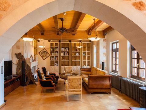 Luxurious Venetian 3 FLOOR HOUSE in the old port