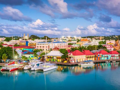 Flybilletter til Antigua og Barbuda