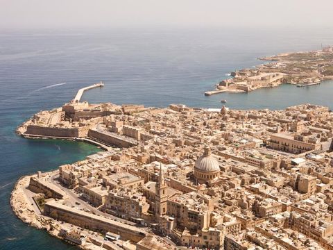 Flybilletter til Malta