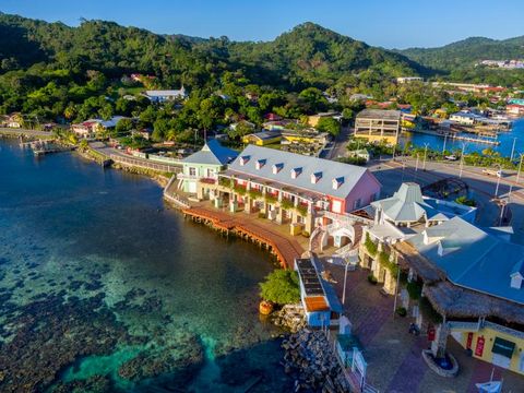 Flybilletter til Roatan