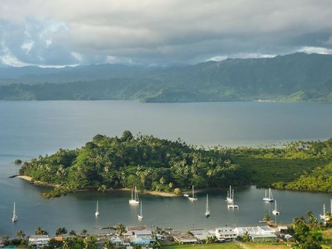 Flybilletter til Savusavu