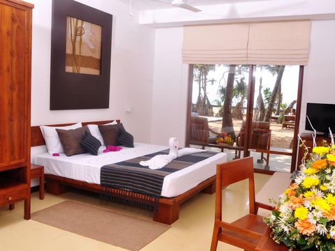 Pandanus Beach Resort and Spa