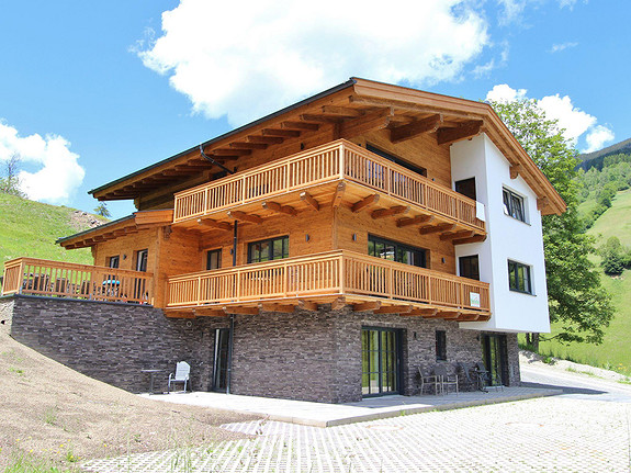 Chalet in Saalbach-Hinterglemm with sauna
